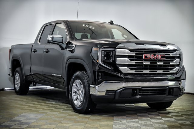 New 2025 GMC Sierra 1500 SLE w/ Preferred Package image 1