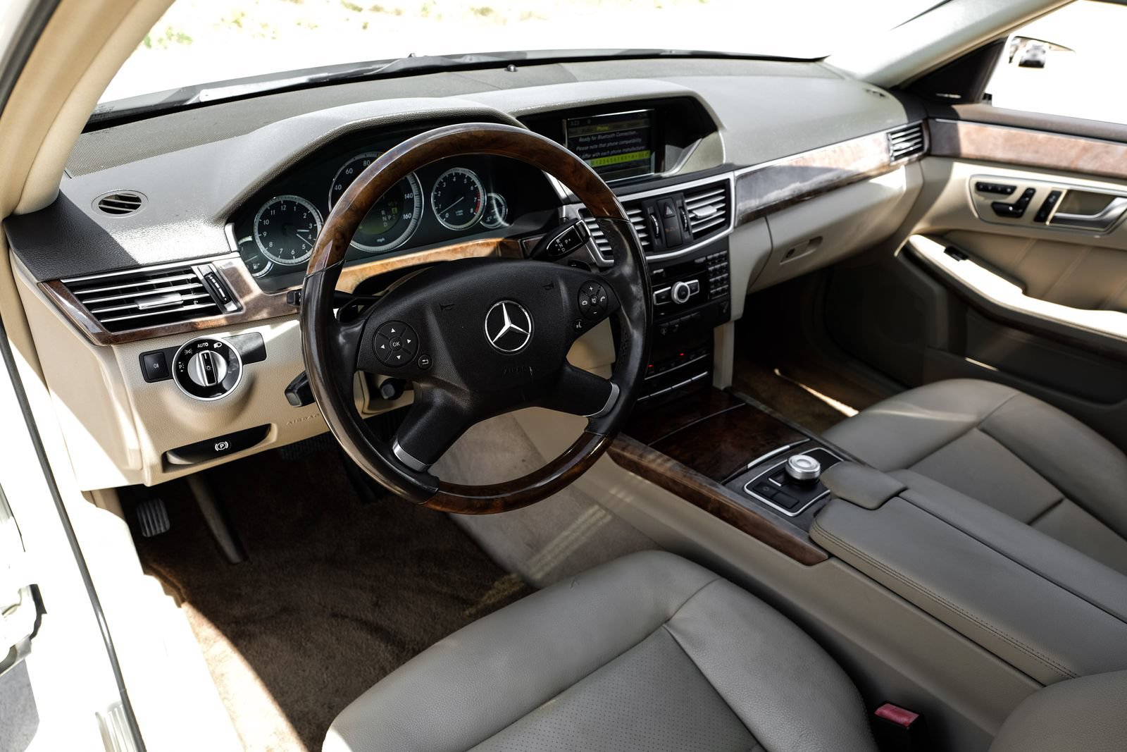 Used 2012 Mercedes-Benz E 350 Sedan image 3