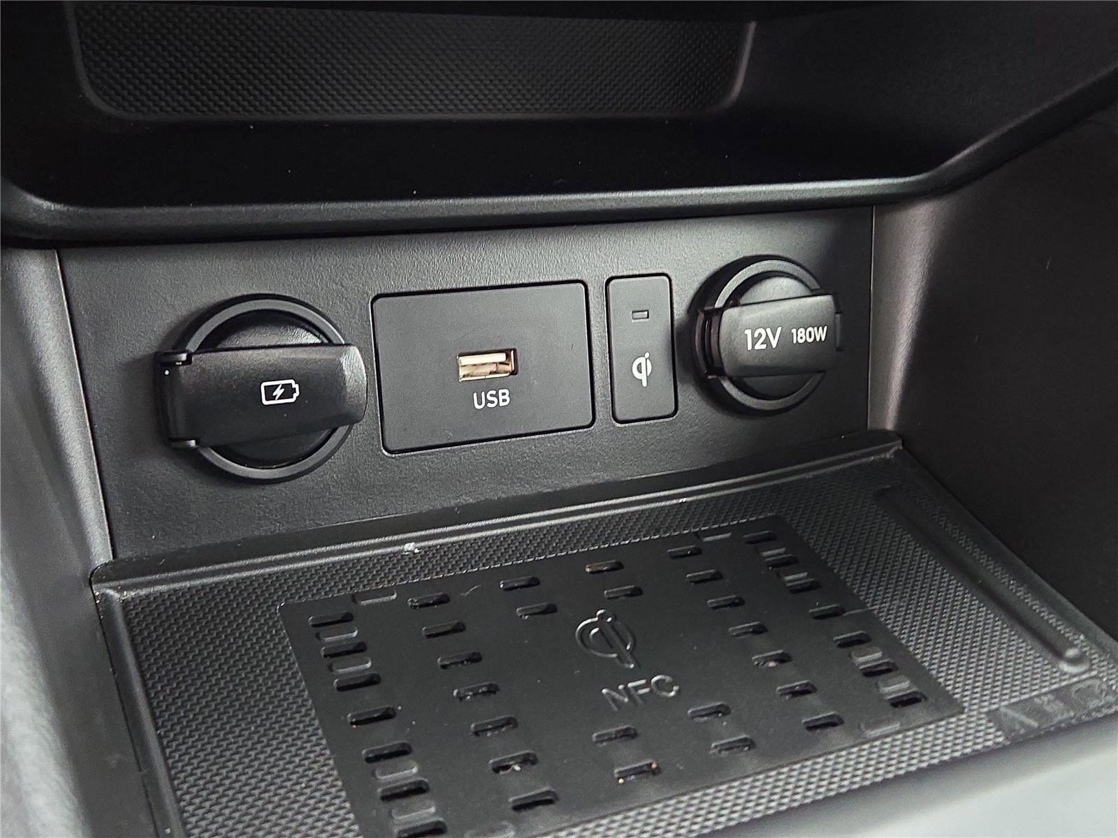 Used 2023 Hyundai Kona Limited image 6