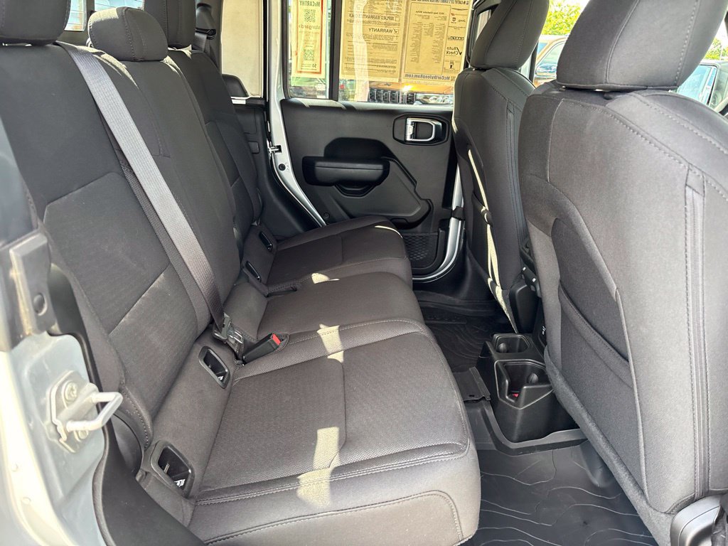 Used 2023 Jeep Gladiator Sport AWD/4WD image 20