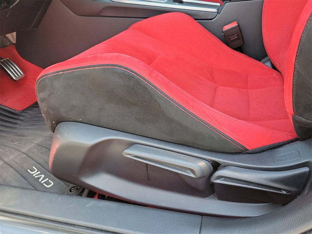 Used 2024 Honda Civic Type R image 12