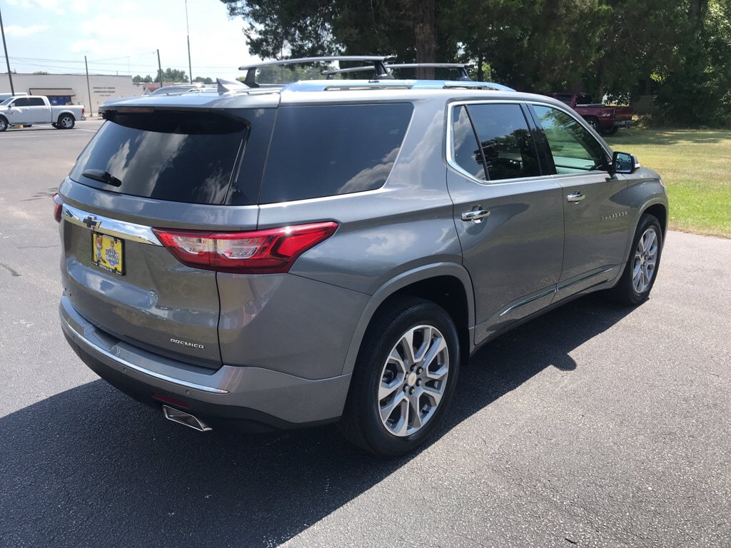 Used 2020 Chevrolet Traverse Premier AWD/4WD image 3
