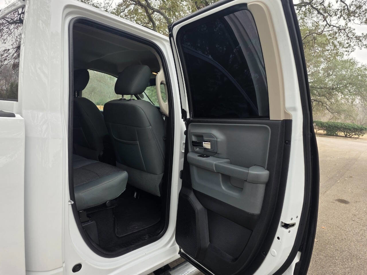 Used 2015 RAM 1500 Lone Star image 43