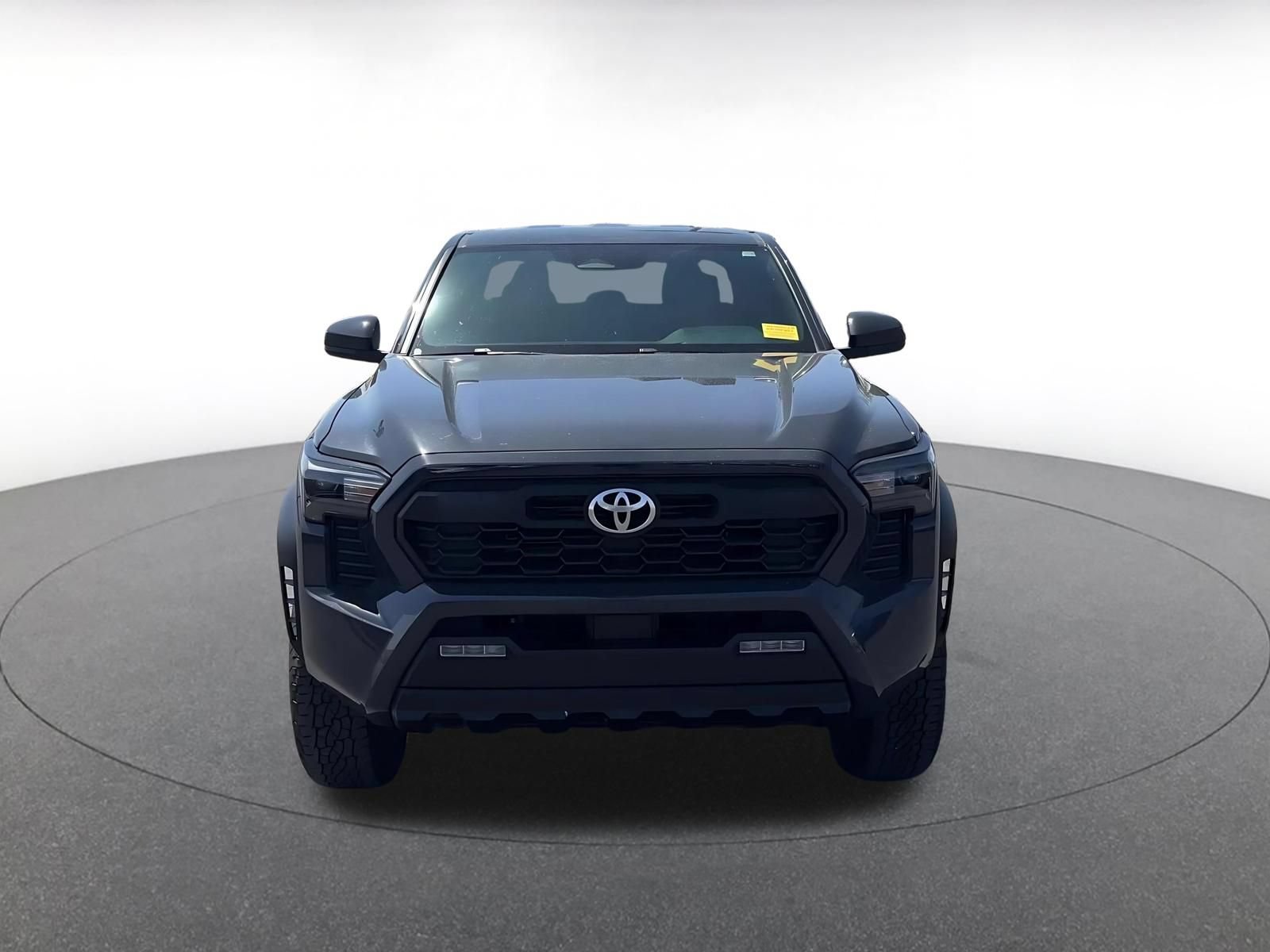 Used 2025 Toyota Tacoma TRD Off-Road AWD/4WD image 4