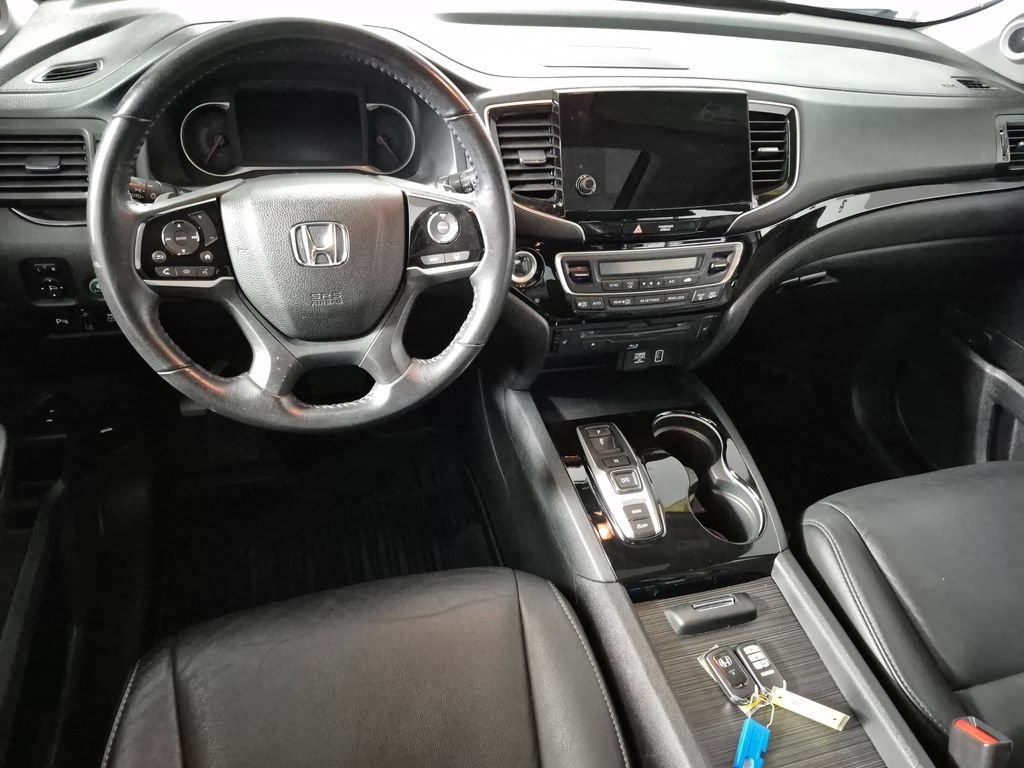 Used 2021 Honda Pilot Touring image 10