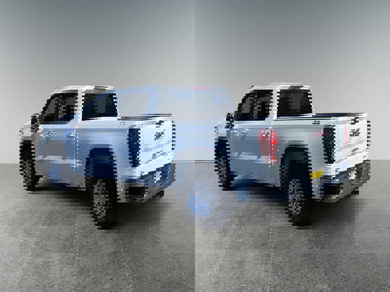 Used 2023 GMC Sierra 1500 SLE image 3