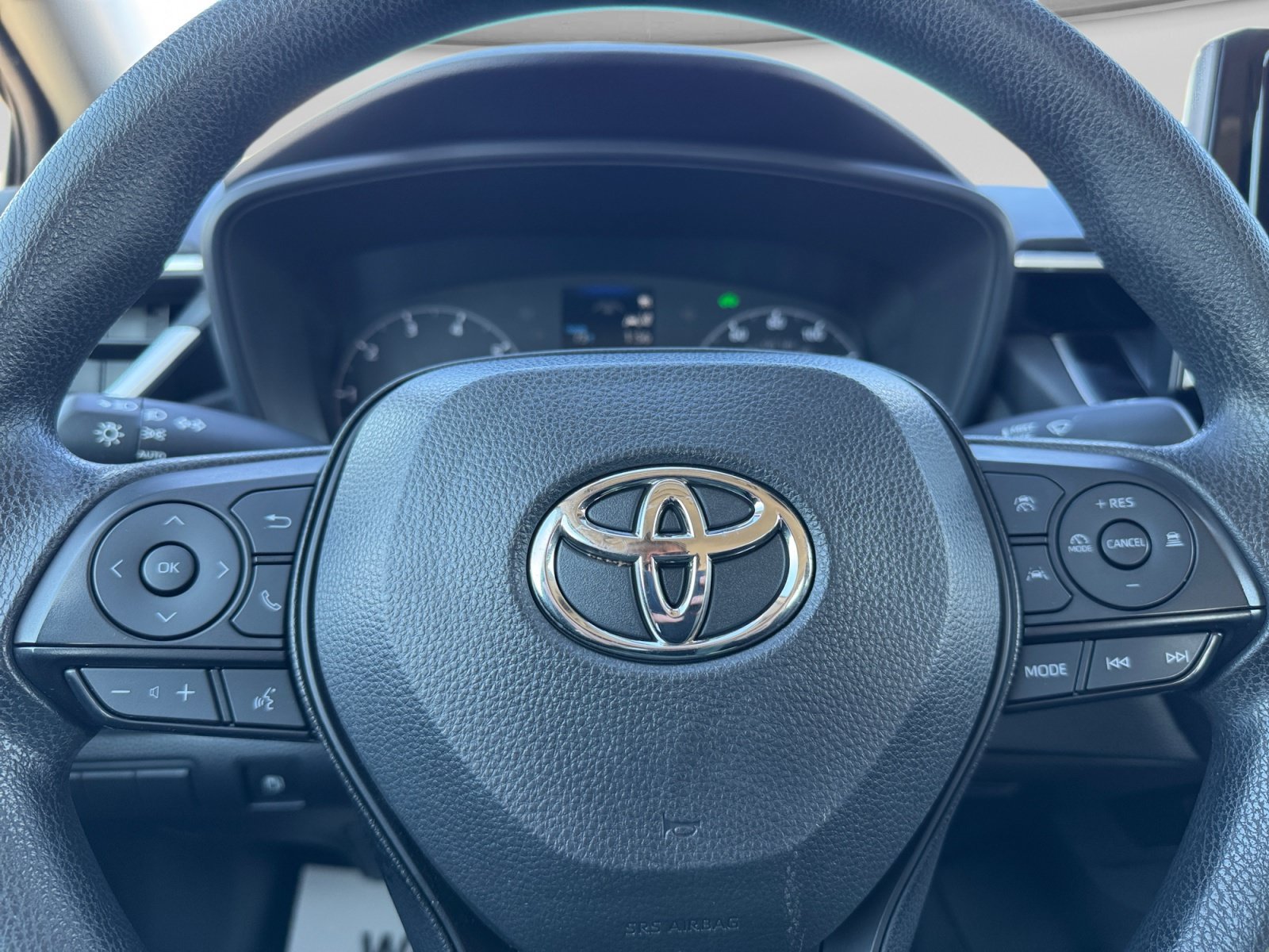 Used 2025 Toyota Corolla LE w/ LE Premium Package AWD/4WD image 15