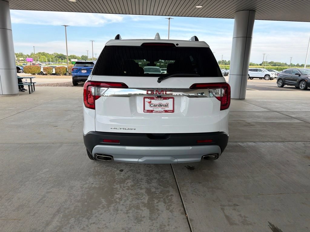 Used 2023 GMC Acadia SLE w/ Driver Convenience Package FWD image 7