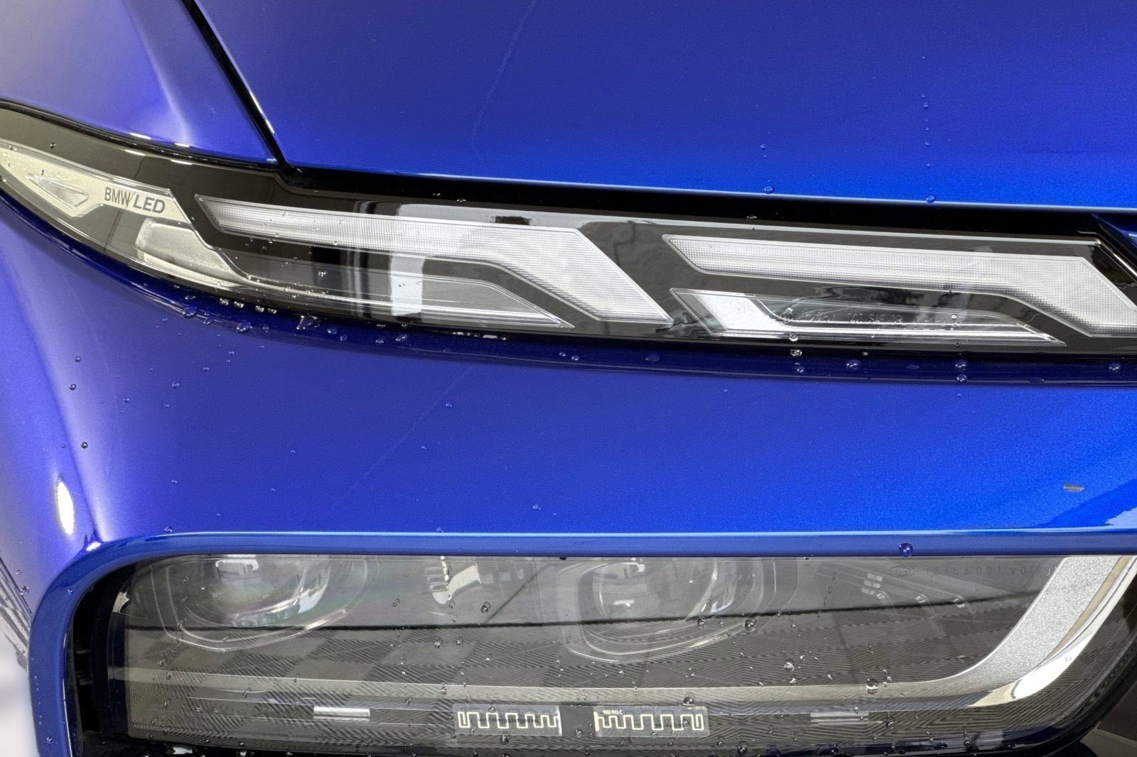 Used 2025 BMW X7 M60i image 10