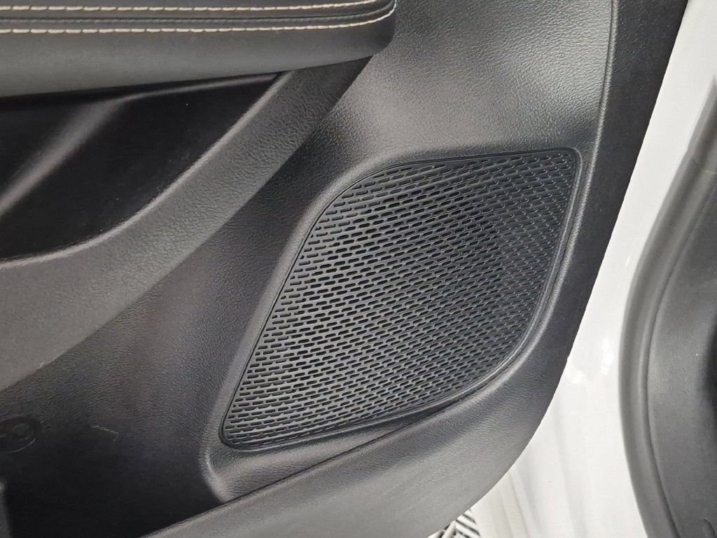 Used 2025 Chrysler Pacifica Select FWD image 15