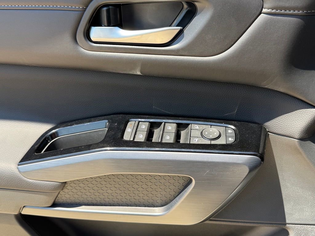 New 2026 Nissan Pathfinder SL AWD/4WD image 14