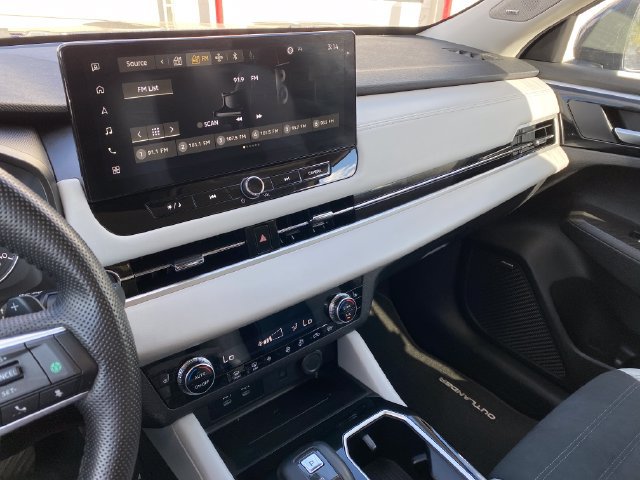 Used 2025 Mitsubishi Outlander SE AWD/4WD image 19