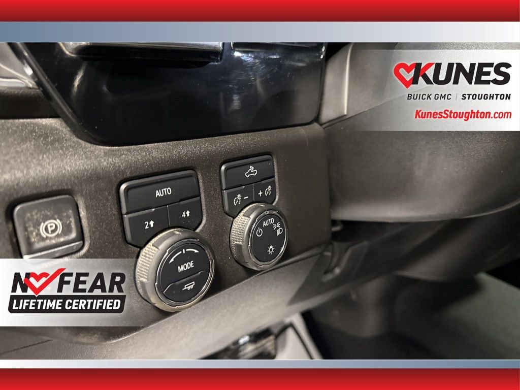 Used 2025 Chevrolet Silverado 1500 LT image 23