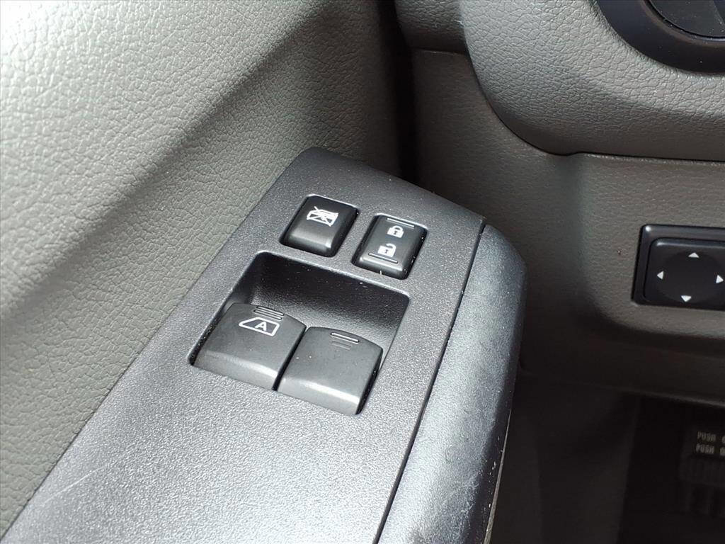 Used 2016 Nissan NV 2500 SV w/ Back Door Glass Package image 24