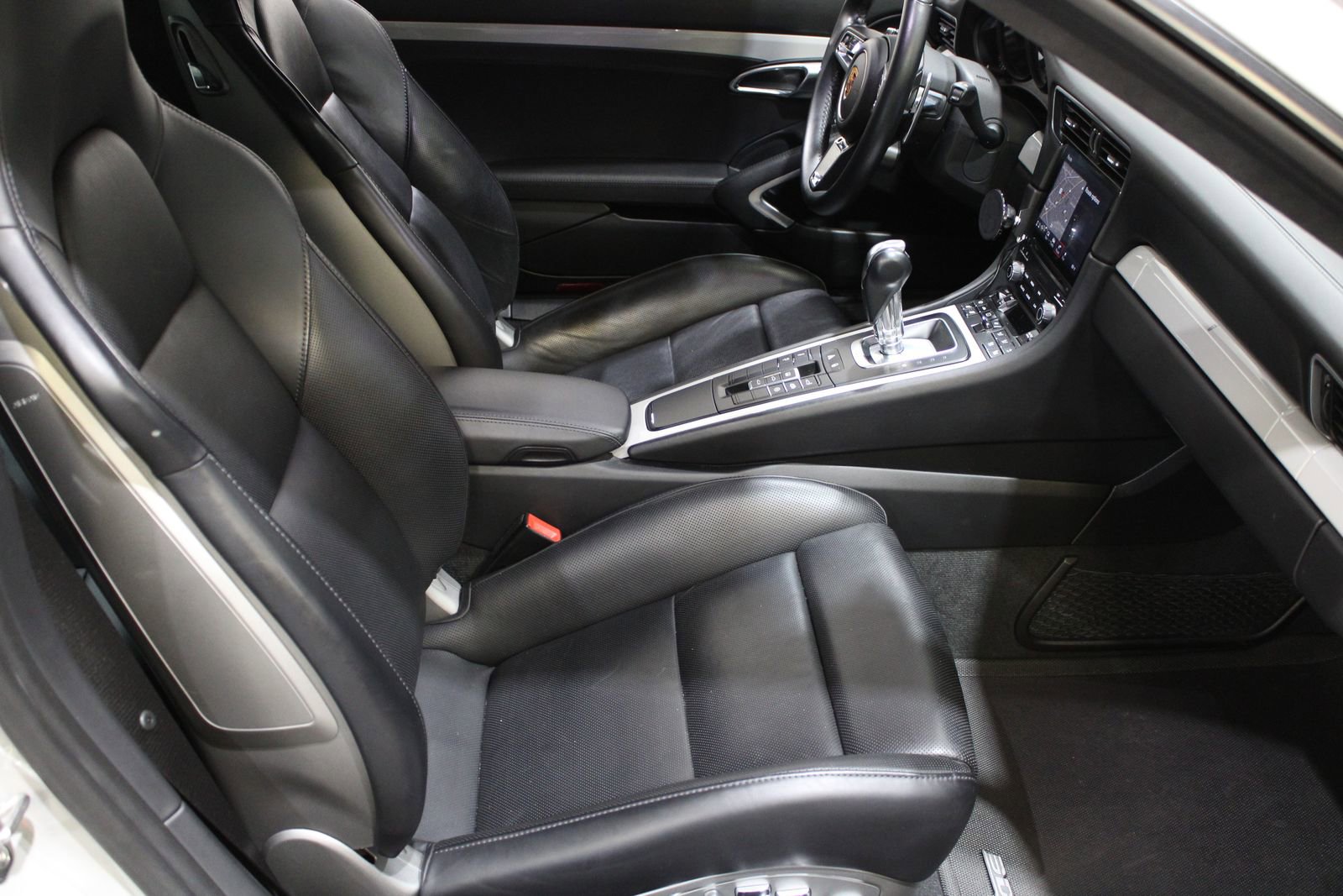 Used 2019 Porsche 911 Carrera GTS image 33