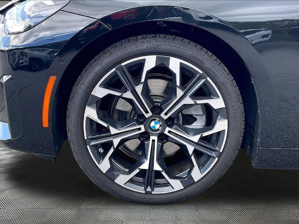 Used 2025 BMW 230i Coupe w/ Convenience Package RWD image 7