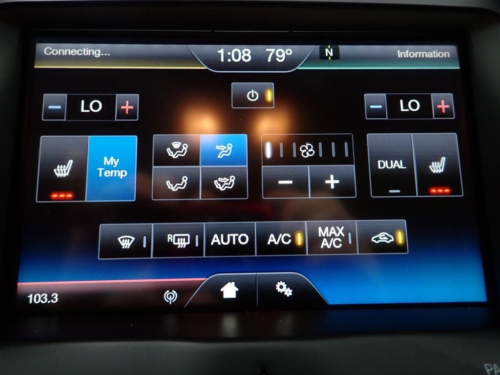 Used 2015 Ford Taurus SEL w/ Equipment Group 201A FWD image 4