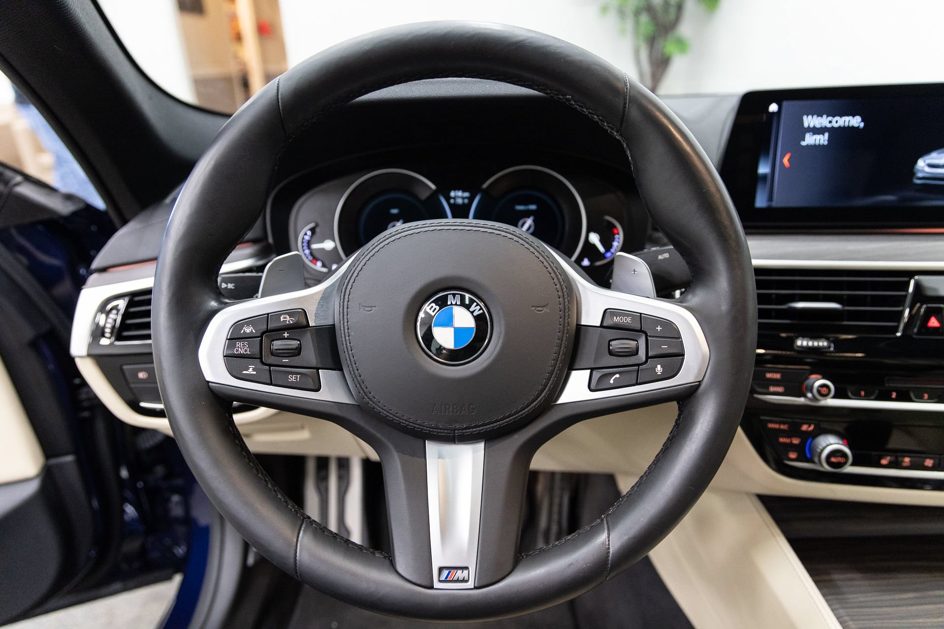 Used 2017 BMW 540i RWD image 16