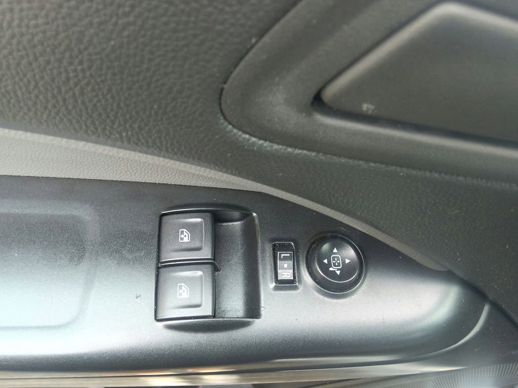 Used 2022 Chevrolet Colorado W/T w/ WT Convenience Package RWD image 16