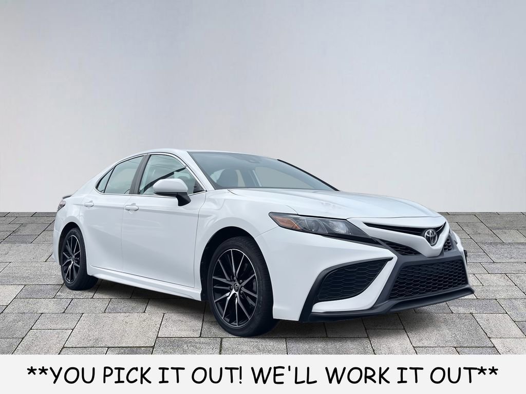 Used 2021 Toyota Camry SE