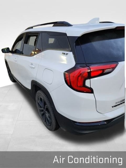 Used 2020 GMC Terrain SLT w/ Elevation Edition image 23