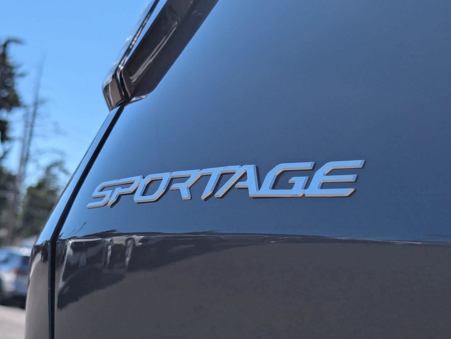 Used 2024 Kia Sportage EX FWD image 34