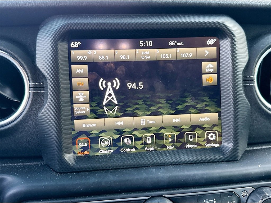 Used 2022 Jeep Wrangler Unlimited Sahara w/ Safety Group image 16