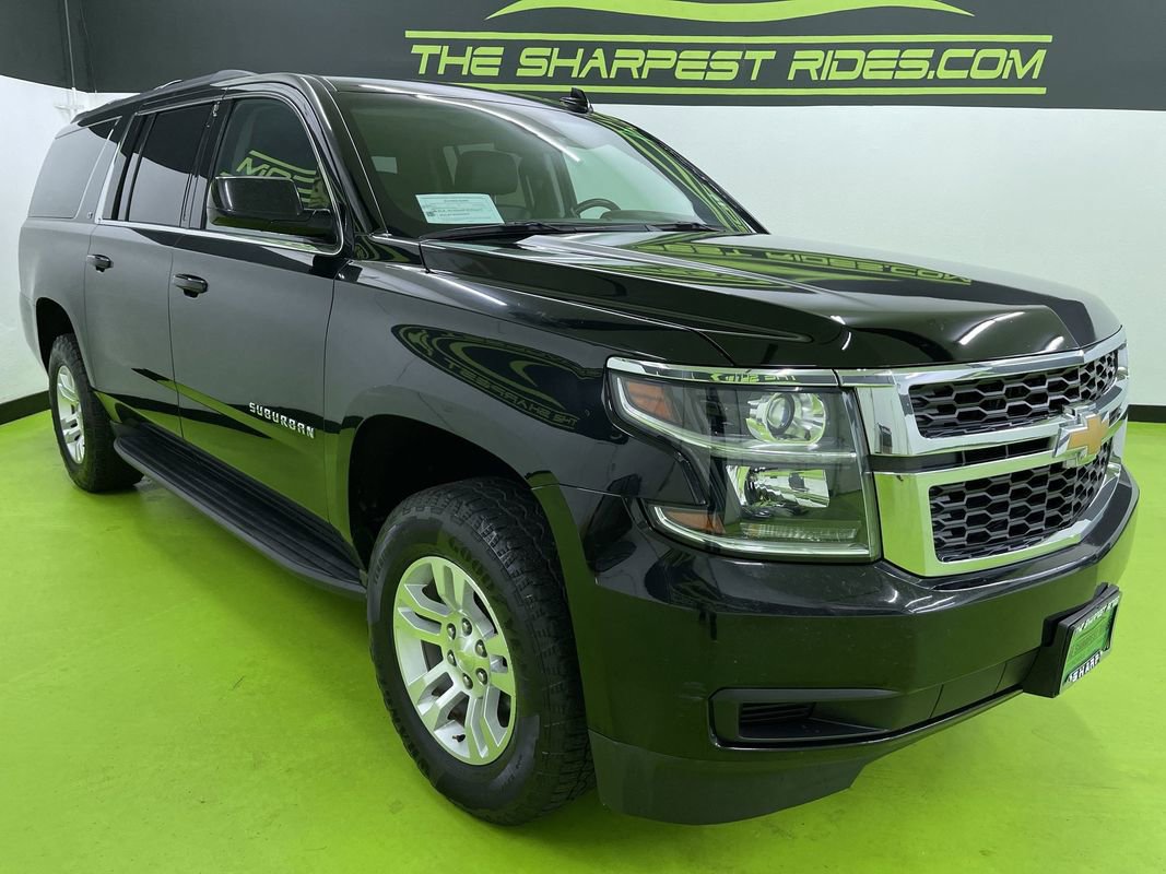 Used 2016 Chevrolet Suburban LT image 2