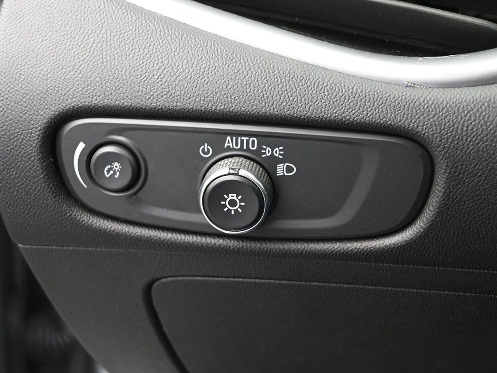 Used 2024 Chevrolet Malibu LT image 35