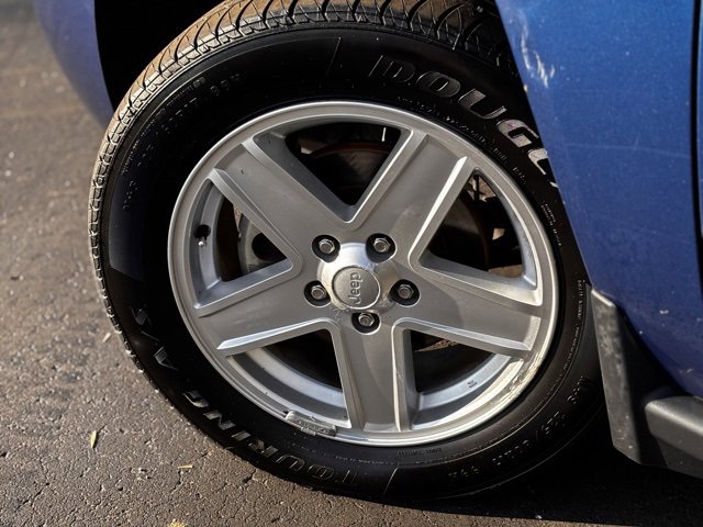 Used 2010 Jeep Compass Sport image 20