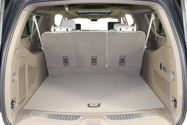 New 2026 GMC Yukon XL Denali w/ Denali Reserve Package image 26