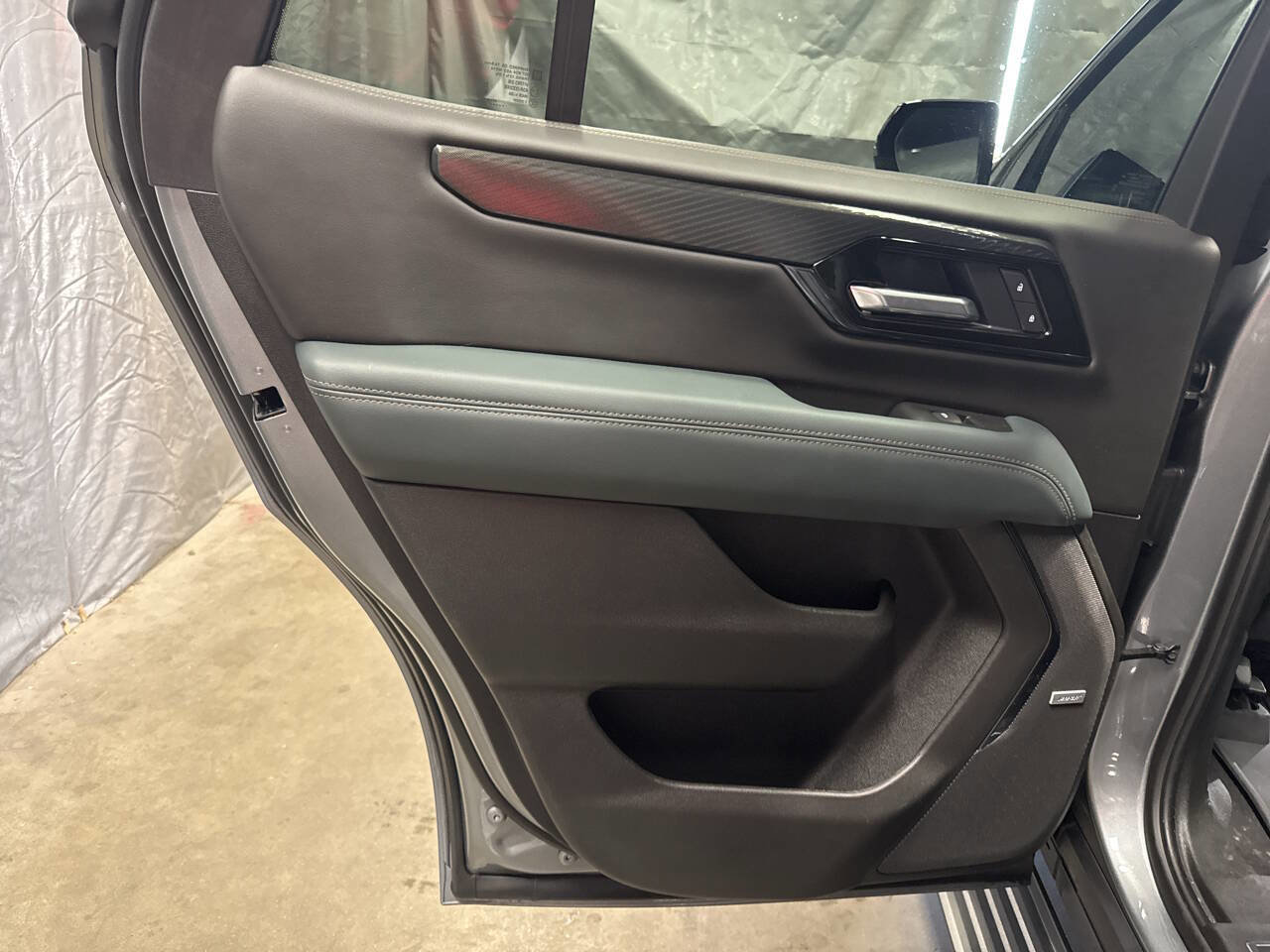 Used 2026 GMC Yukon AT4 w/ AT4 Premium Plus Package image 17