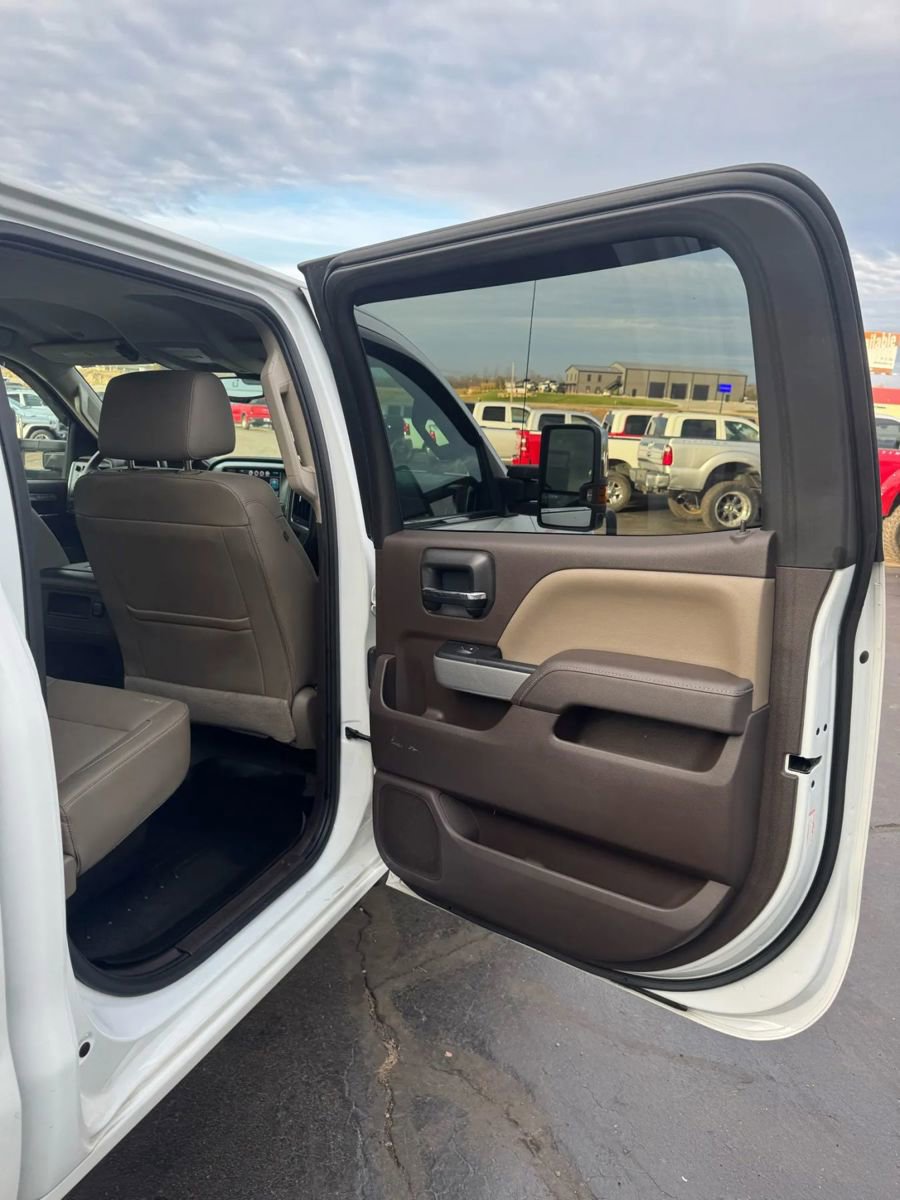 Used 2016 Chevrolet Silverado 2500 LTZ w/ Duramax Plus Package image 22