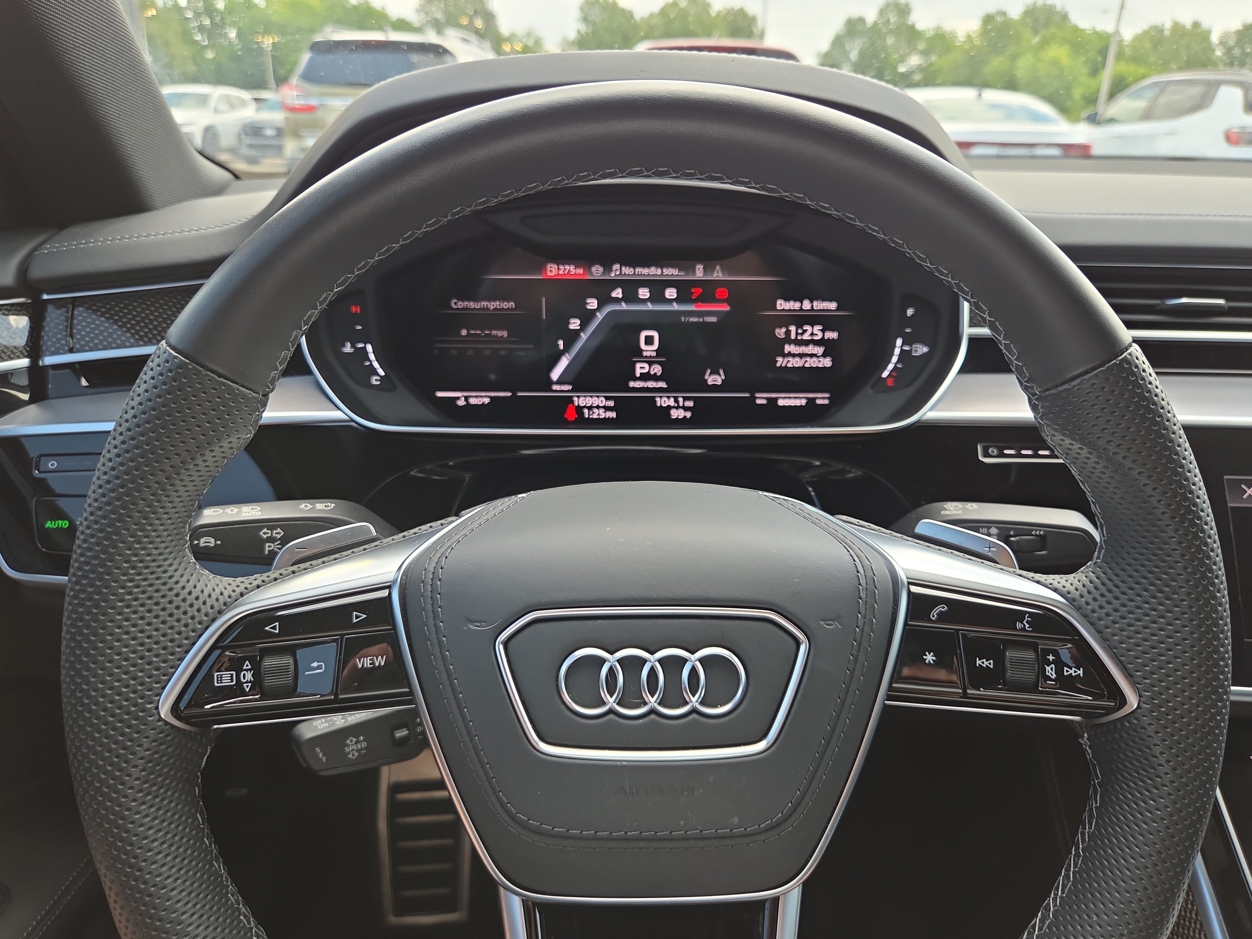 Used 2025 Audi S8 AWD/4WD image 10