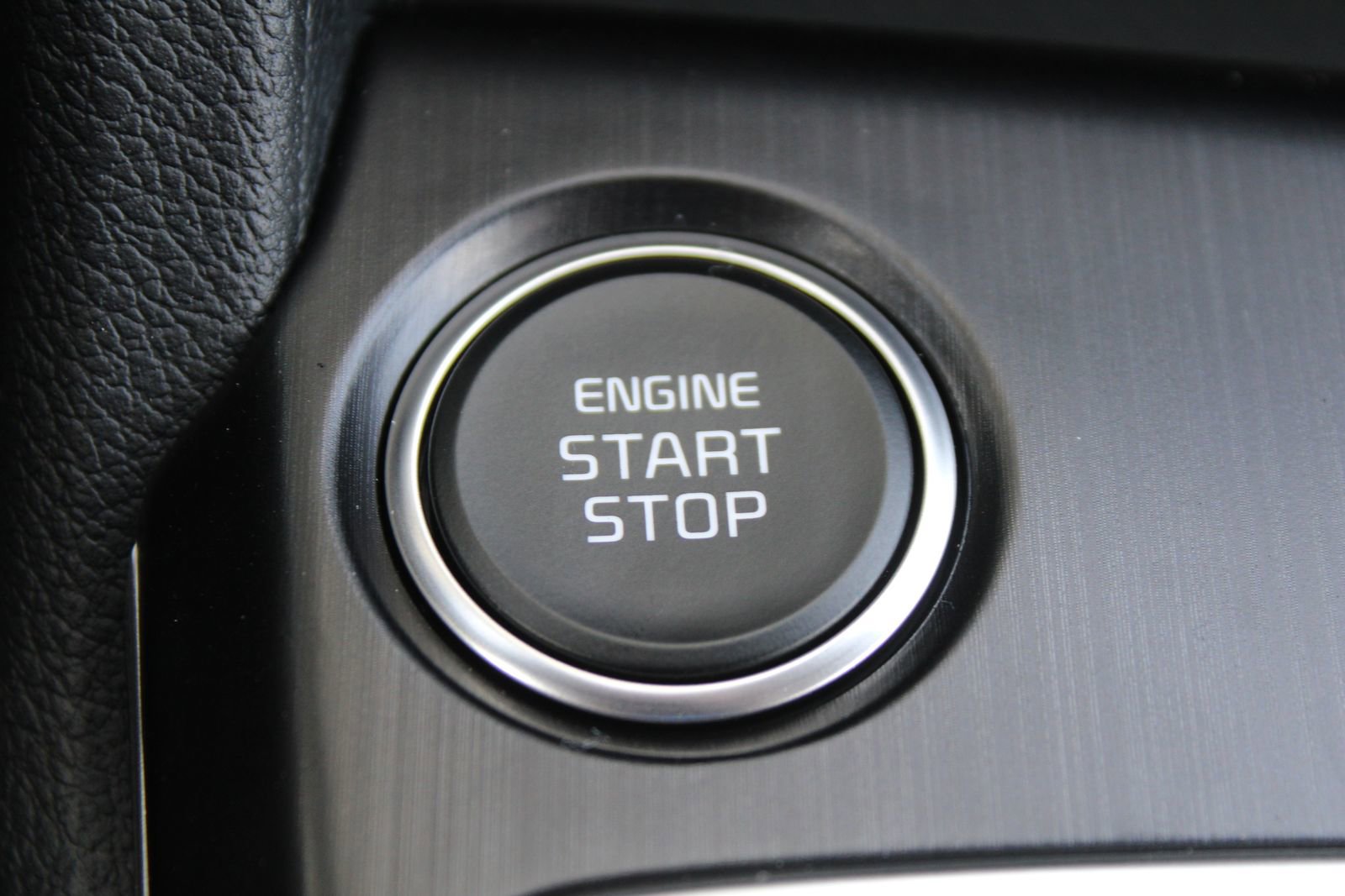 New 2026 Kia Sportage LX FWD image 32