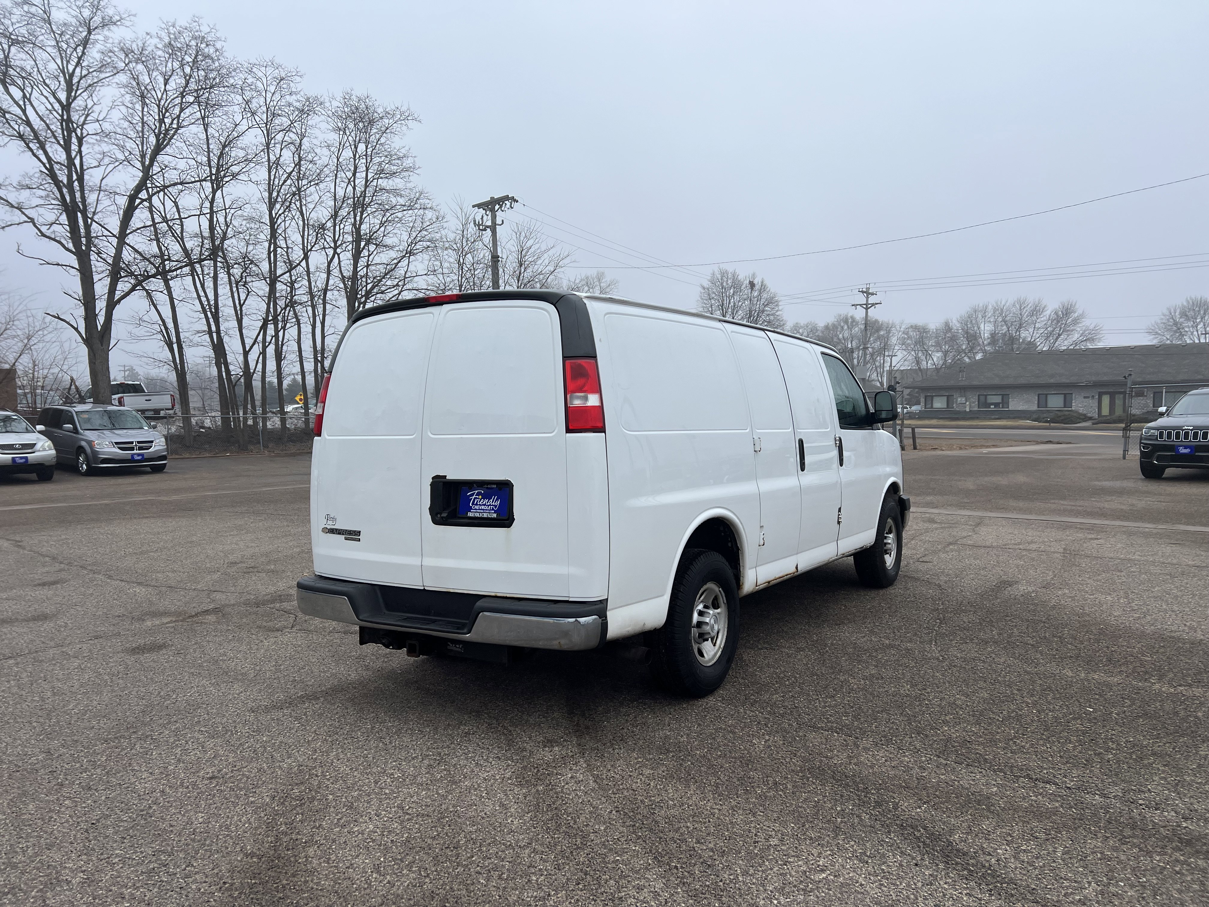 Used 2016 Chevrolet Express 3500 image 8