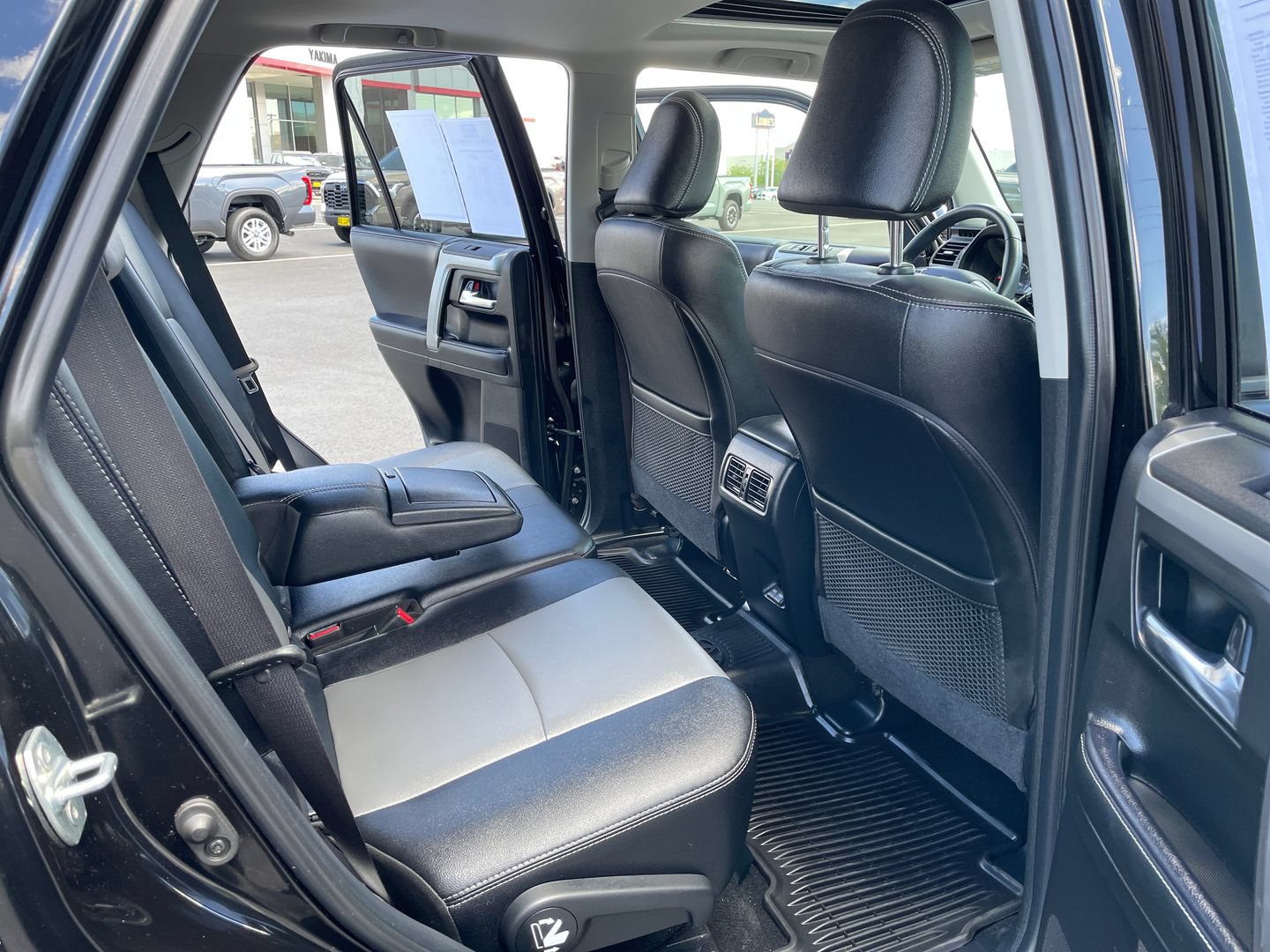 Certified 2024 Toyota 4Runner SR5 Premium w/ Moonroof Package AWD/4WD image 16