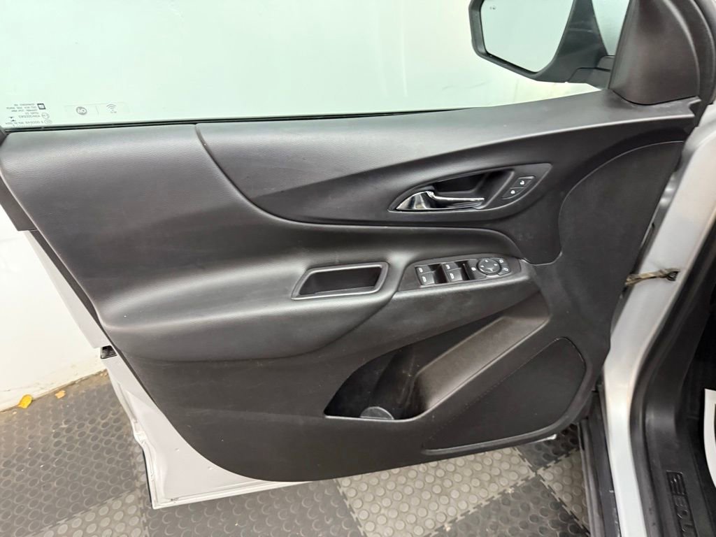 Used 2019 Chevrolet Equinox LT image 17