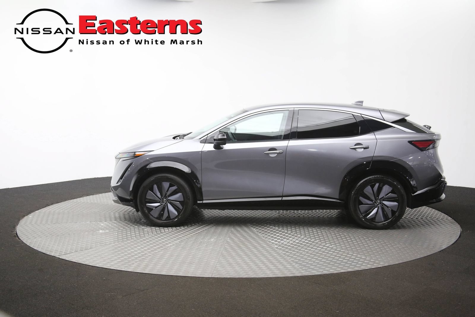 Used 2023 Nissan Ariya FWD image 60