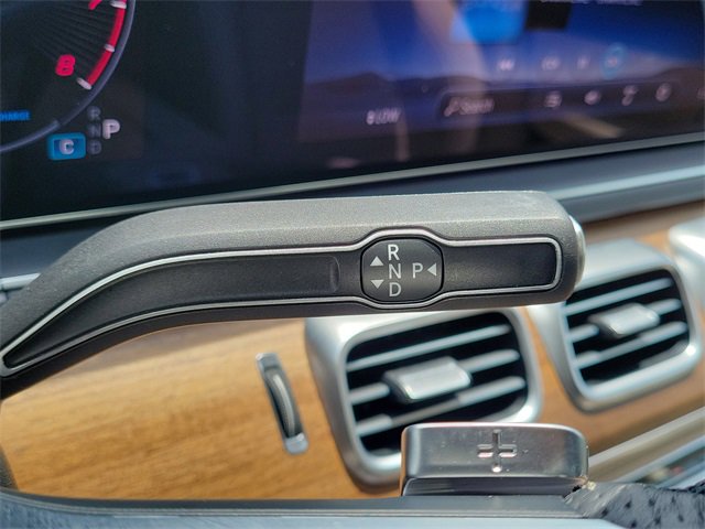 Used 2024 Mercedes-Benz GLS 580 4MATIC image 14