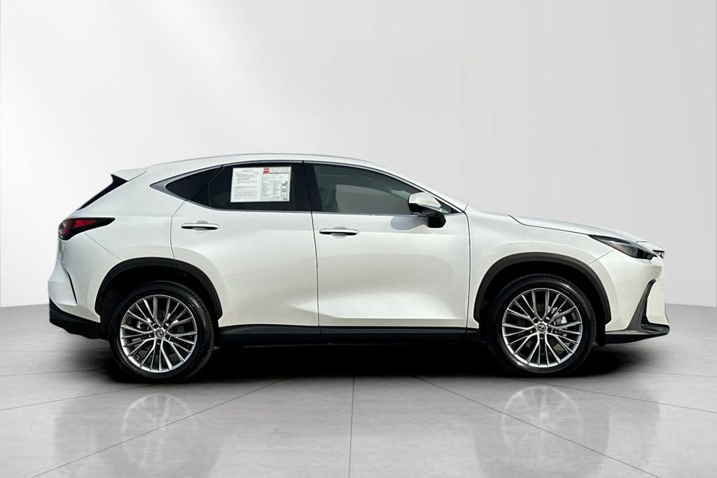 Used 2025 Lexus NX 350 AWD w/ Luxury Package image 7