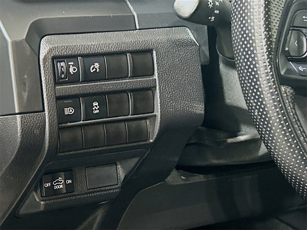 Used 2025 Toyota Tacoma SR image 8