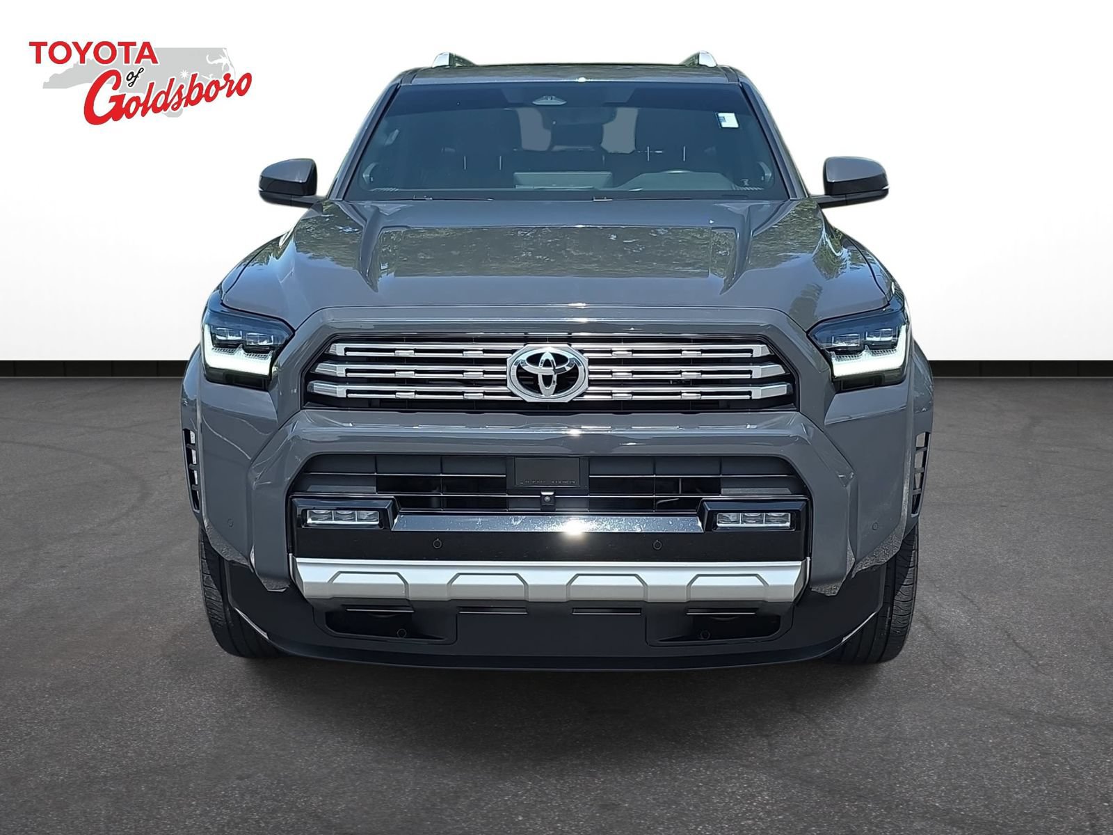 Used 2025 Toyota 4Runner Limited AWD/4WD image 2