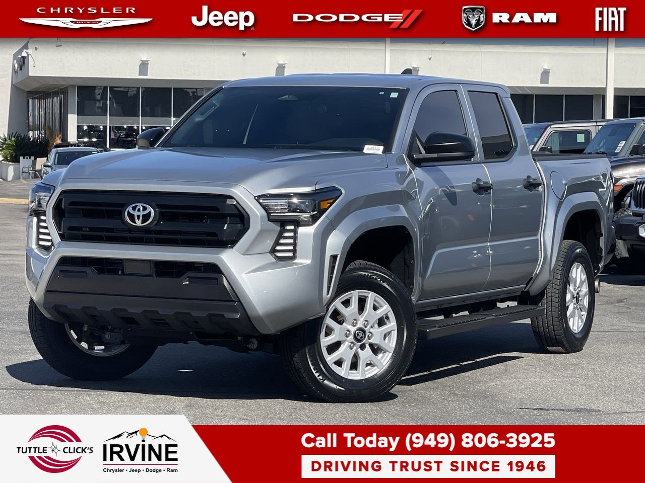 Used 2025 Toyota Tacoma SR image 1