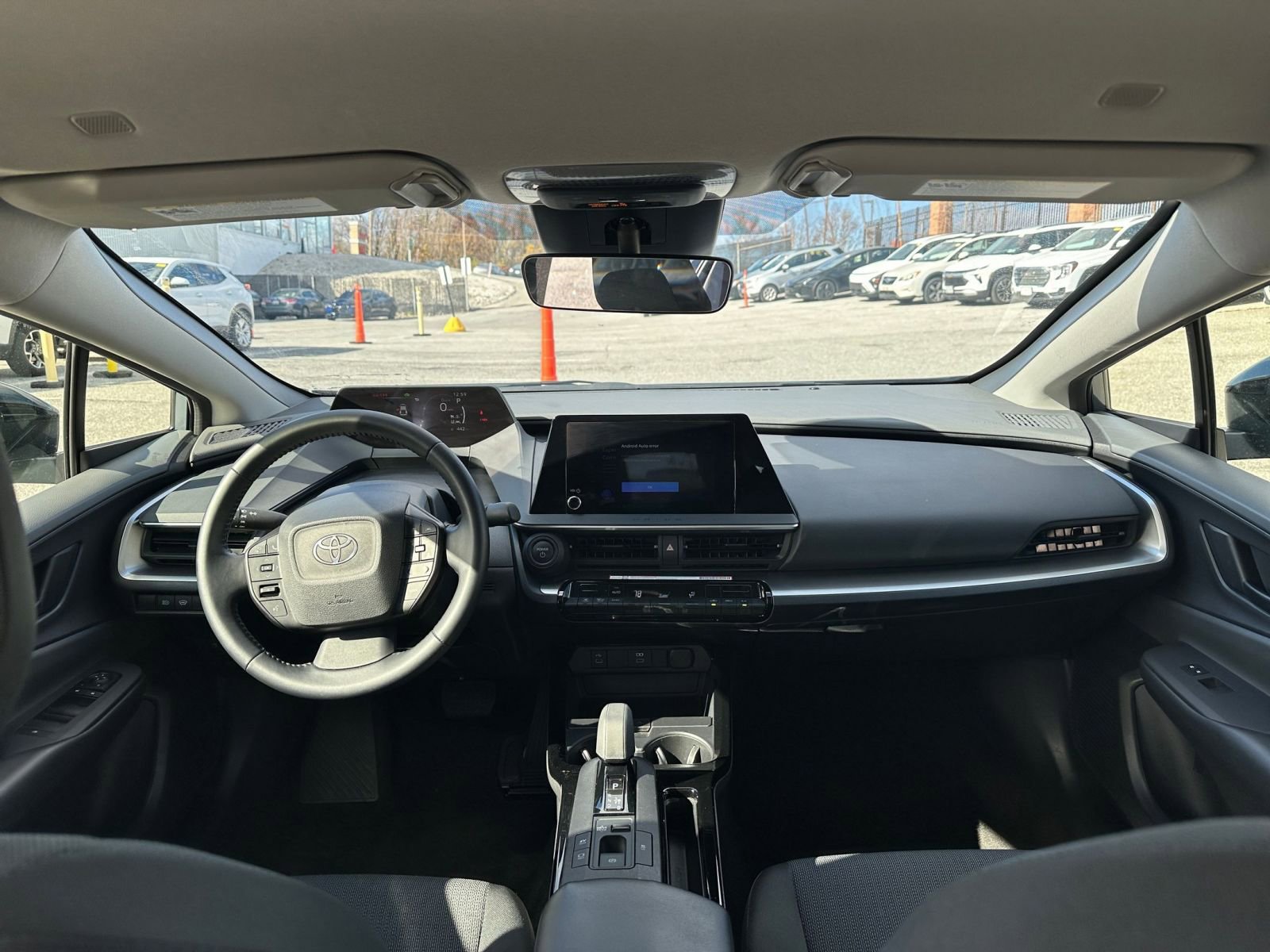 Used 2025 Toyota Prius LE image 31