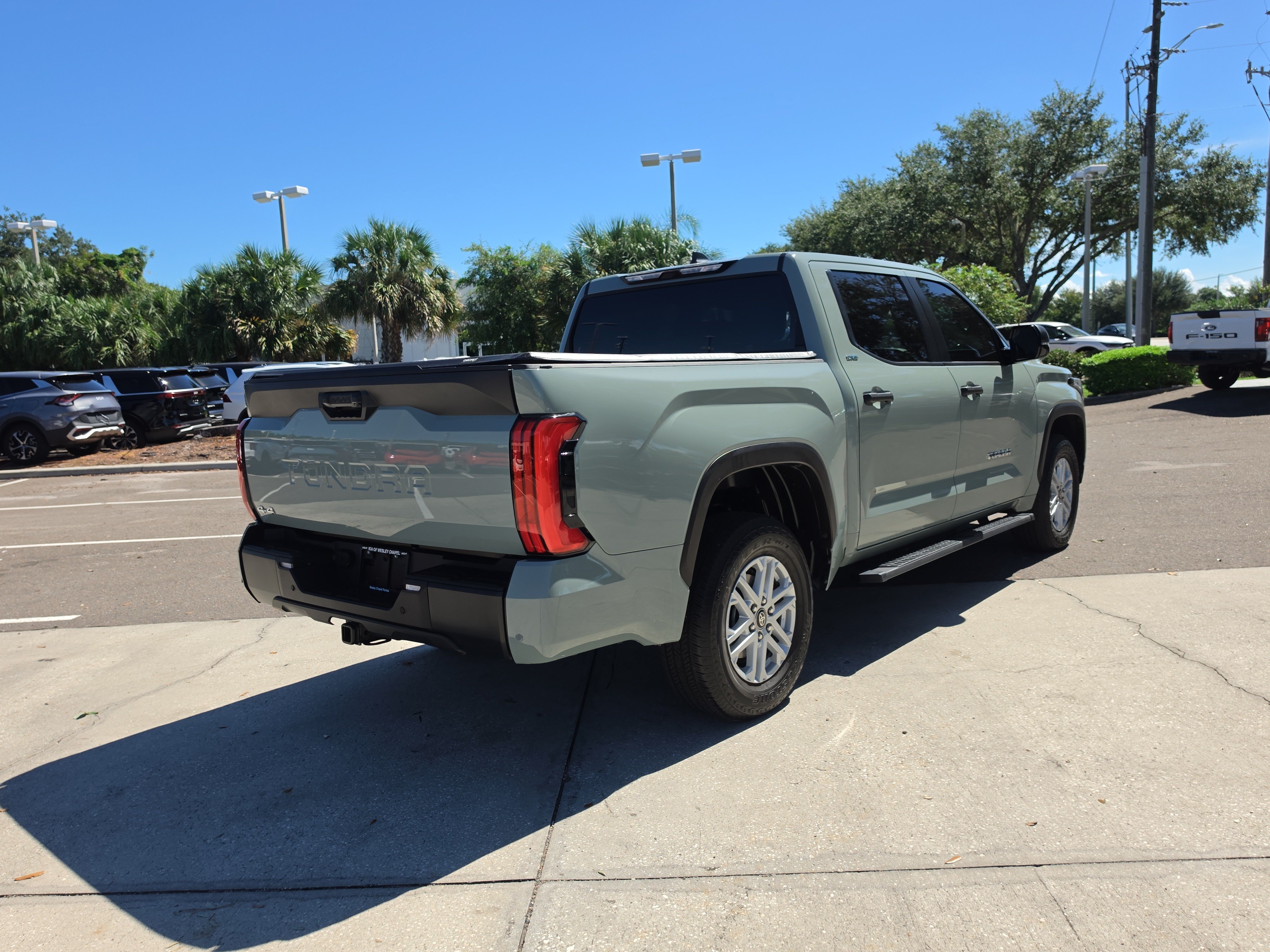 Used 2025 Toyota Tundra SR5 w/ SR5 Convenience Package AWD/4WD image 8