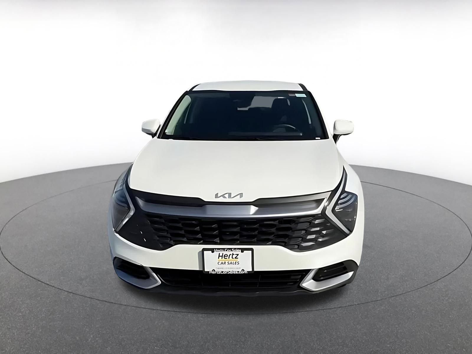 Used 2025 Kia Sportage LX image 4