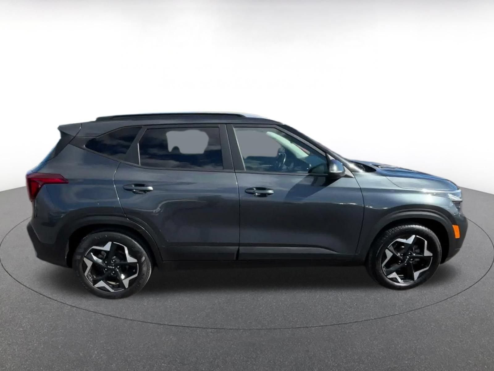 Used 2025 Kia Seltos S FWD image 15