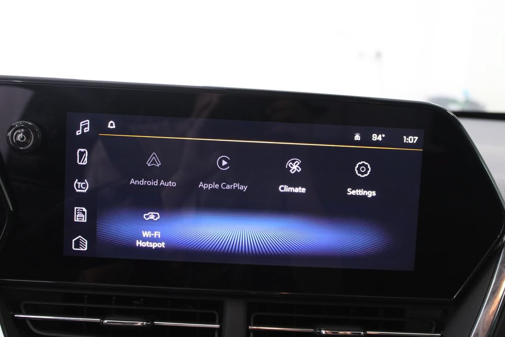 Used 2025 Chevrolet Trax LT FWD image 49
