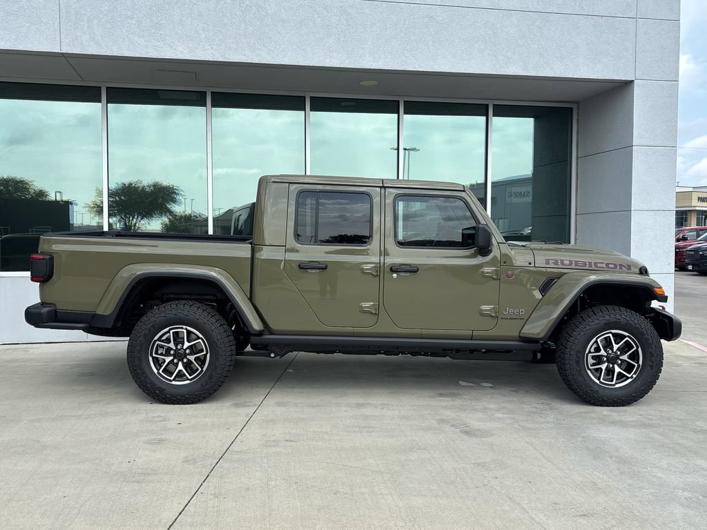 New 2026 Jeep Gladiator Rubicon w/ Steel Power Dome Hood Package AWD/4WD image 2